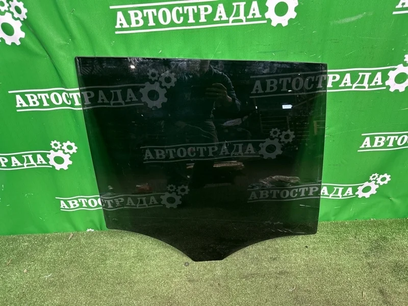Стекло двери Mercedes Gl 2012-2019 A1667352610 X166, заднее правое