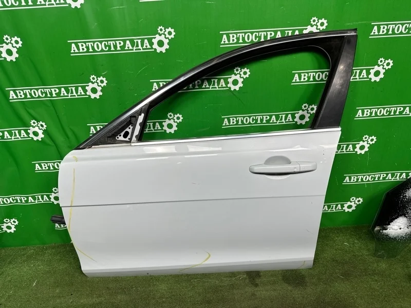 Дверь Jaguar Xe 2015-2021 T4N2633 X760, передняя левая
