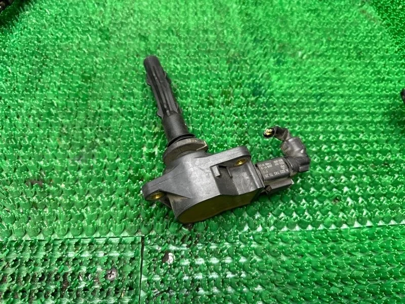 Катушка зажигания Mercedes 2002-2017 A0001502780