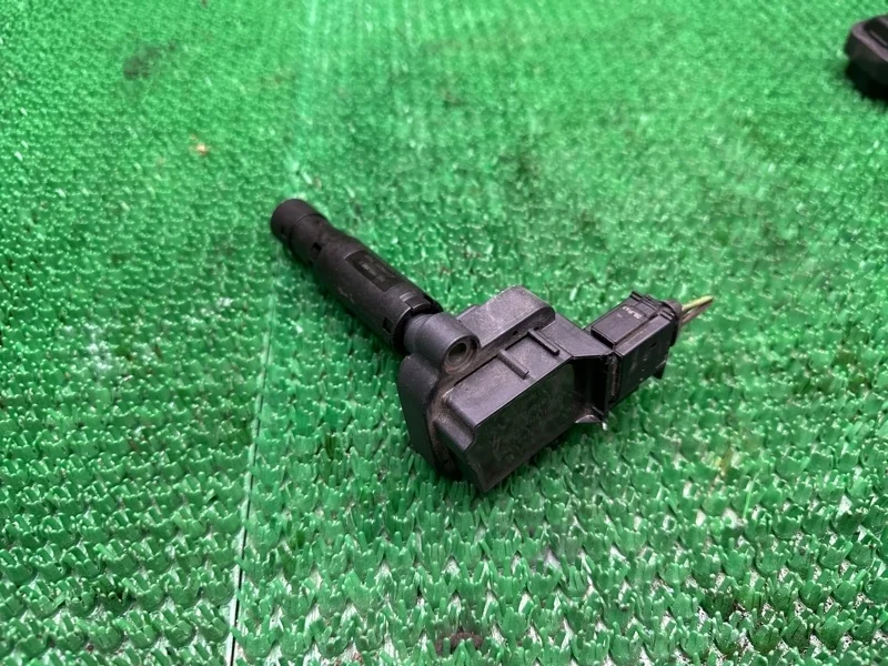 Катушка зажигания Mercedes 2007-2015 A0001502580 271.860