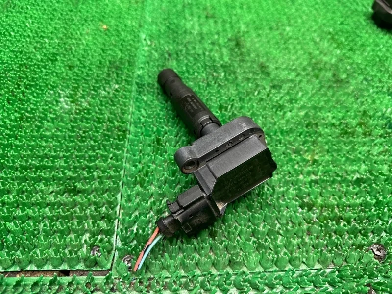 Катушка зажигания Mercedes 2007-2015 A0001502580 271.860