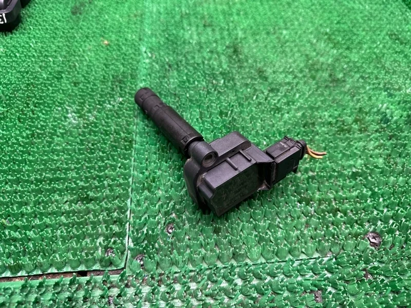 Катушка зажигания Mercedes 2007-2015 A0001502580 271.860