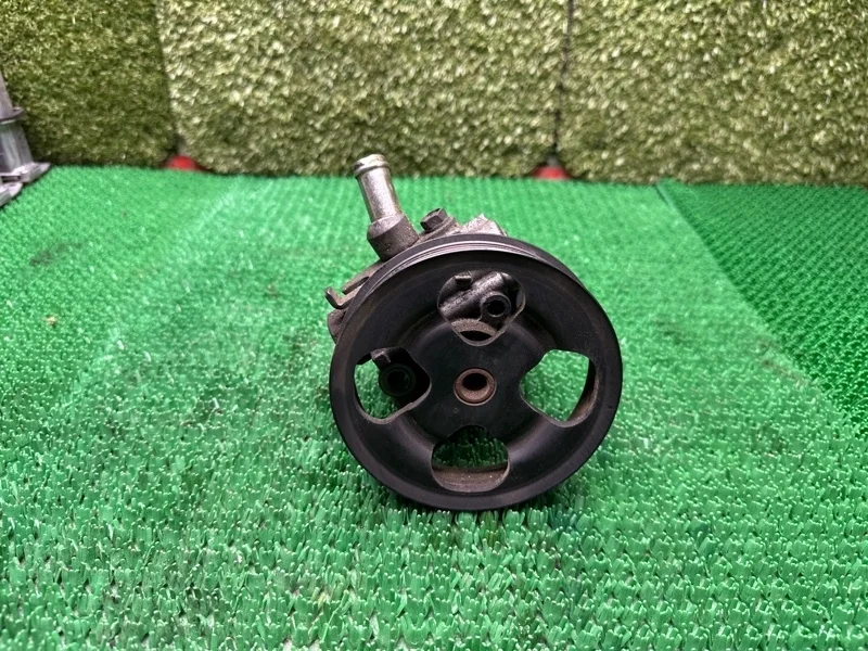 Насос ГУР Toyota 4431050070 3UZ FE