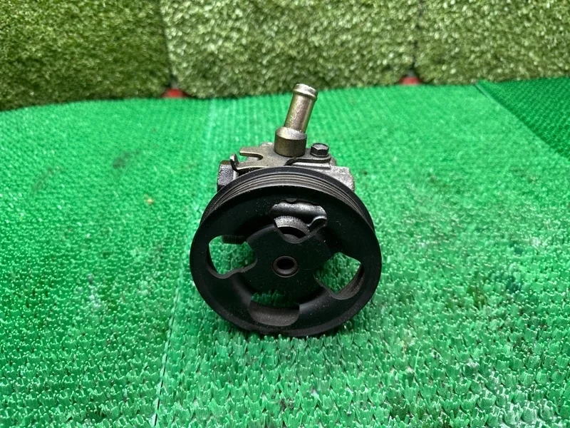 Насос ГУР Toyota 4431050070 3UZ FE