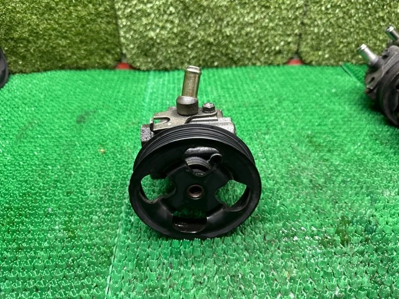 Насос ГУР Toyota 4431050070 3UZ FE