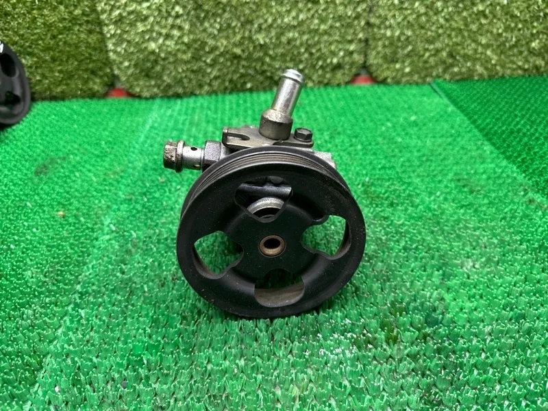 Насос ГУР Toyota 4431050070 3UZ FE