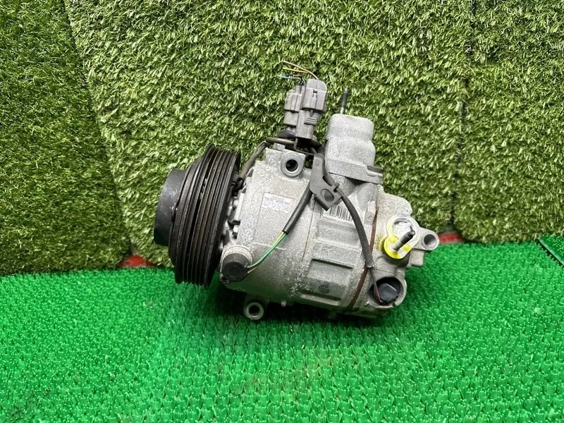 Компрессор кондиционера Toyota Celsior 2000-2003 8832050101 3UZ FE