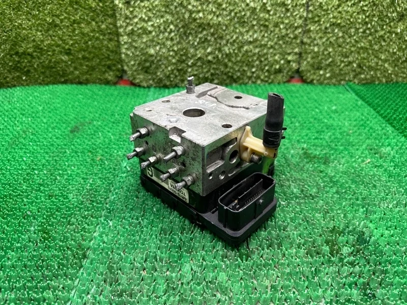 Блок ABS Lexus LS 2007-2017 4451050070