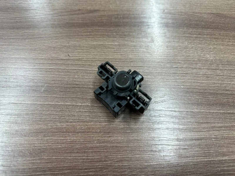 Парктроник Lexus ES 2012-2017 8934133200