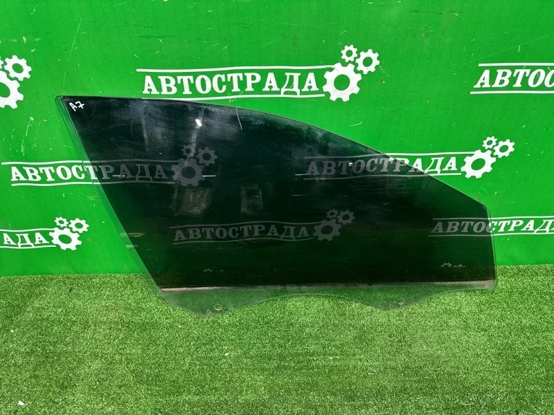 Стекло двери Skoda Octavia 2014-2020 5E0845202A A7, переднее правое