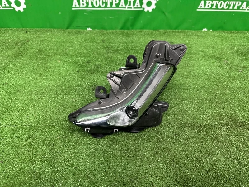 Фара противотуманная Lexus LS 2012-2017 8121050100, правая