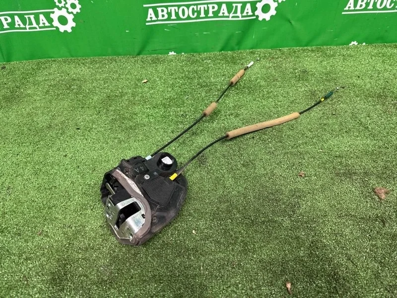 Замок боковой двери Toyota Land Cruiser 200 2007-2014 6905060110, задний правый