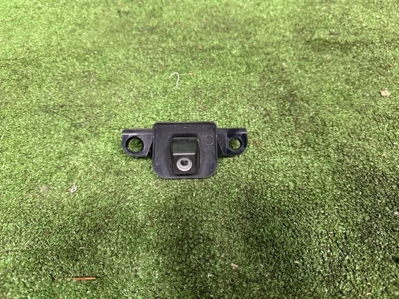 Камера заднего вида Lexus GS 2012-2015 8679030150