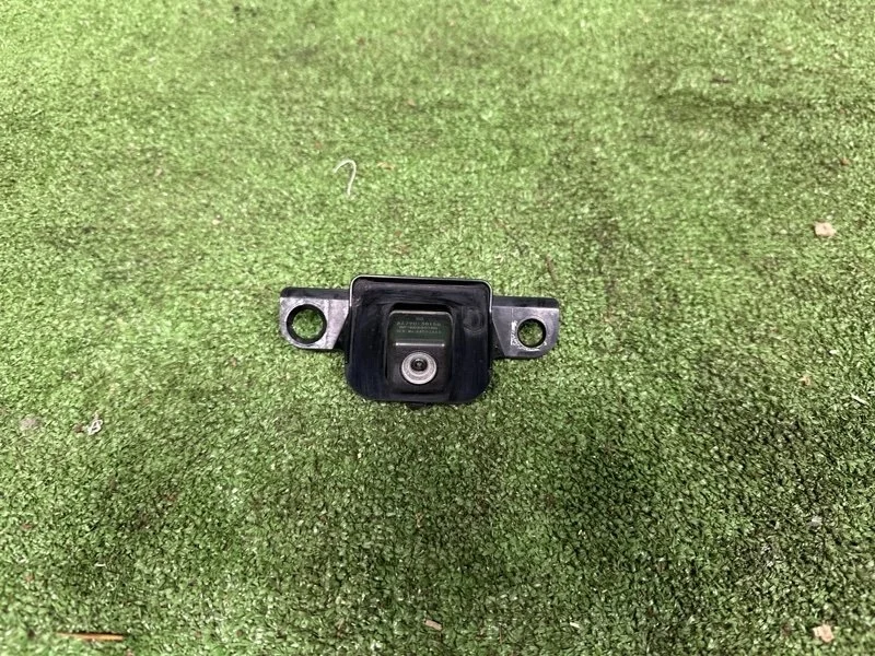 Камера заднего вида Lexus GS 2012-2015 8679030150