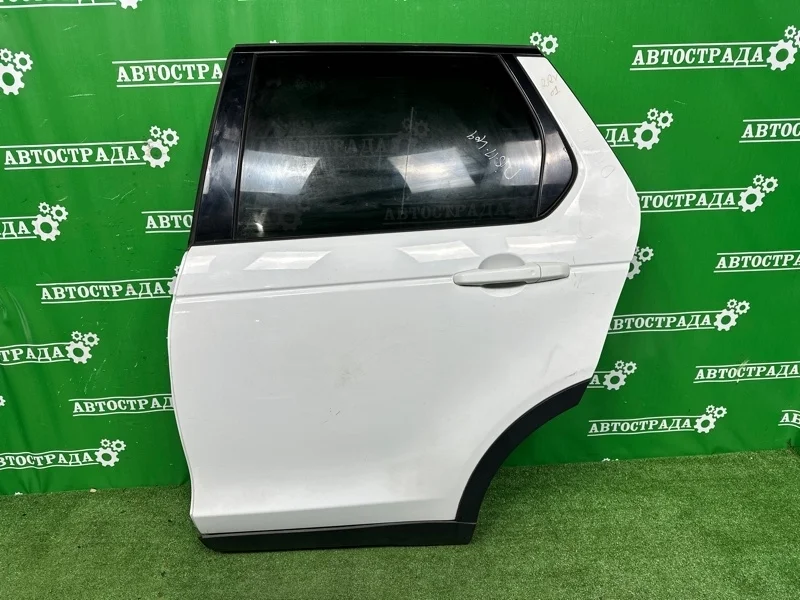 Дверь Land Rover Discovery Sport 2014-2022 LR061285 L550, задняя левая