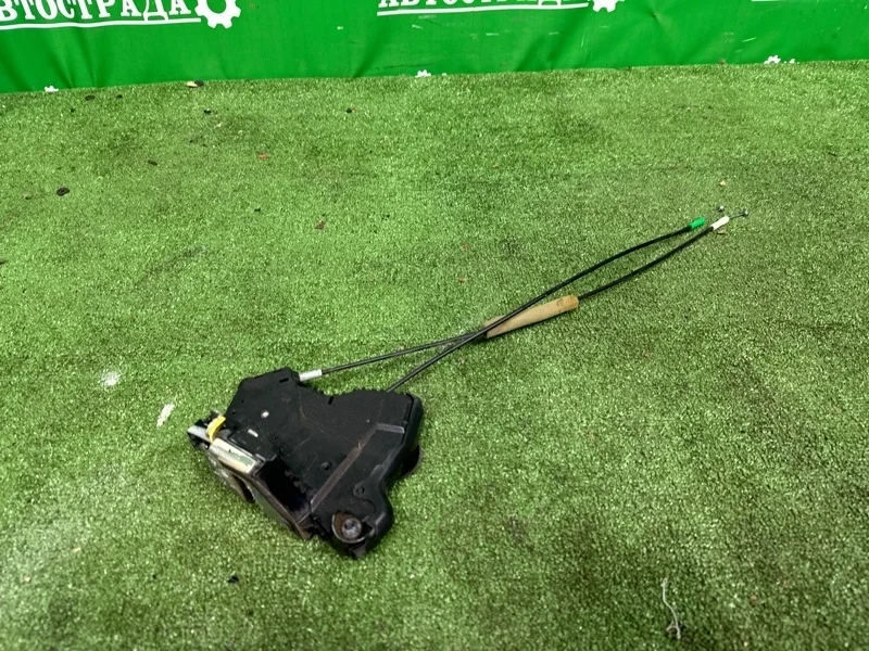 Замок боковой двери Toyota SEQUOIA 2007-2022 6904006180, передний левый