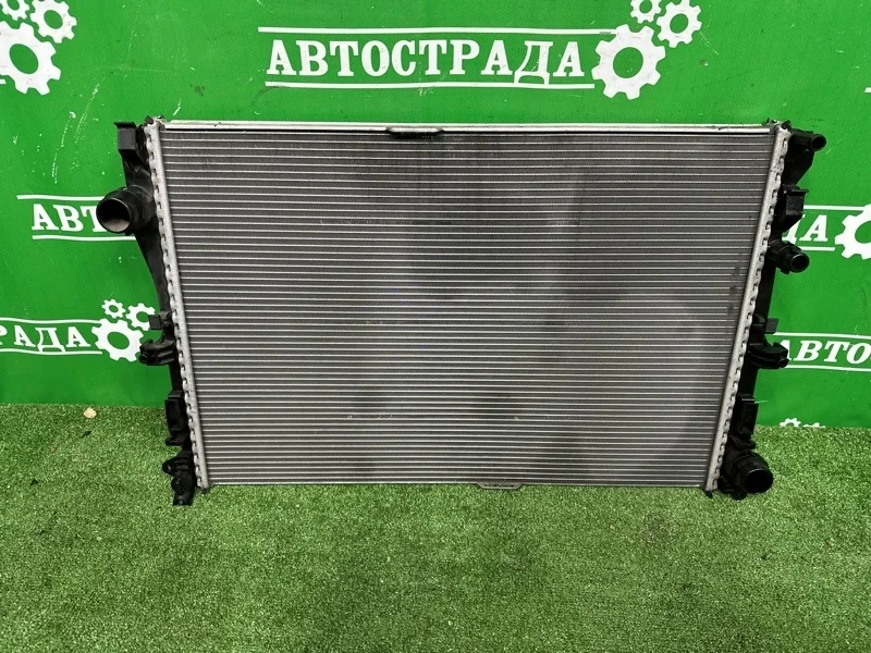 Радиатор двигателя Mercedes A0995002203