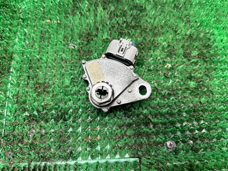 Позиционер АКПП Lexus LS460 2006-2012 8454071010