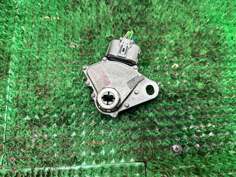 Позиционер АКПП Lexus LS460 2006-2012 8454071010