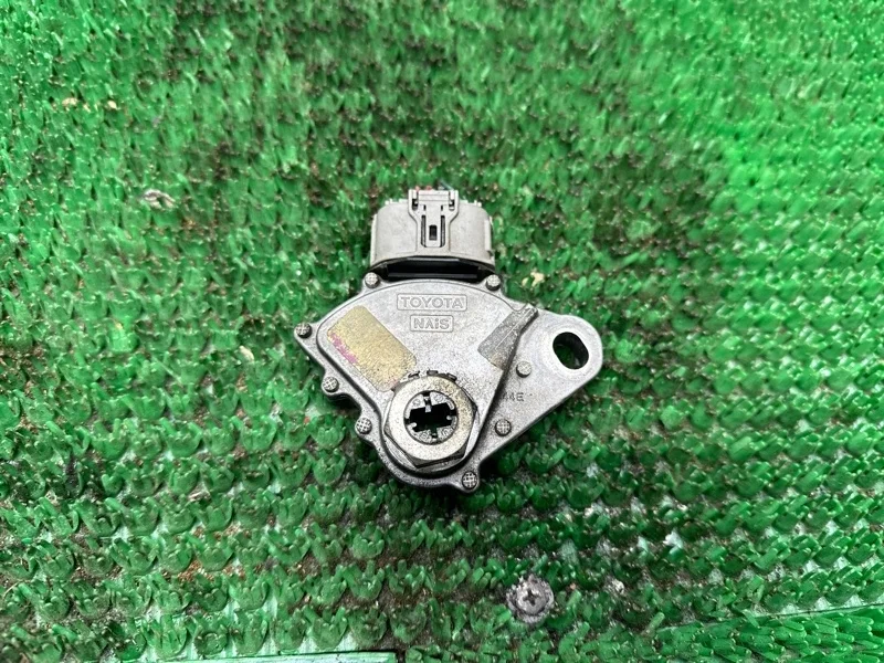 Позиционер АКПП Lexus GS300 2005-2011 8454071010