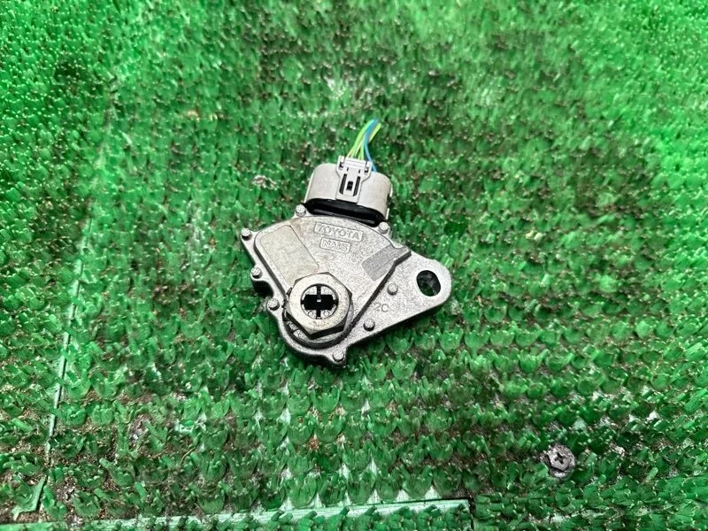 Позиционер АКПП Lexus LS460 2006-2012 8454071010