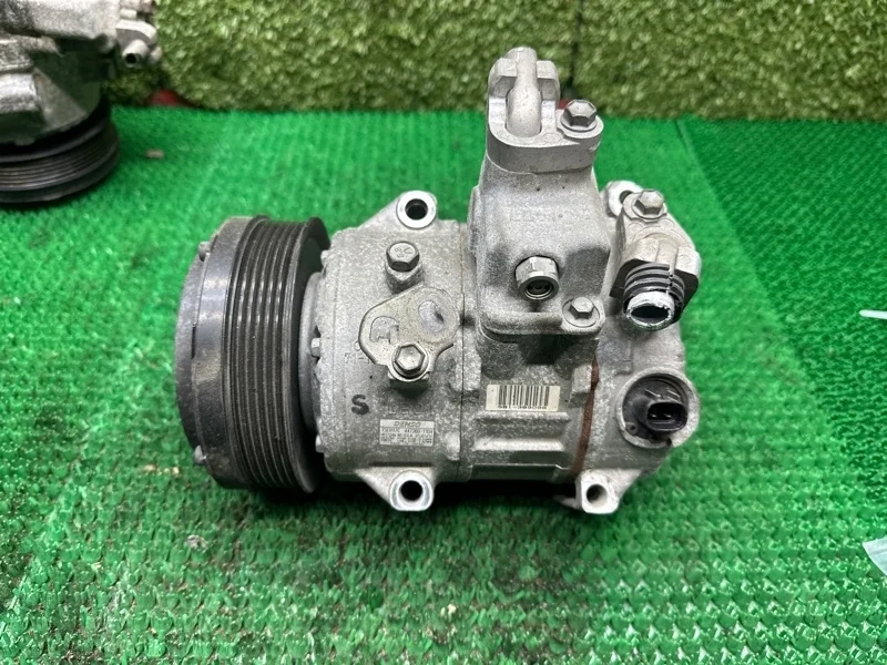 Компрессор кондиционера Lexus Ls460 2006-2017 8831050160