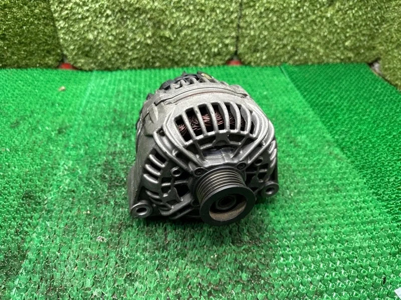 Генератор Mercedes A0121541302
