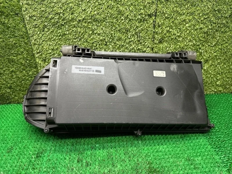 Корпус воздушного фильтра Mercedes A2760901601