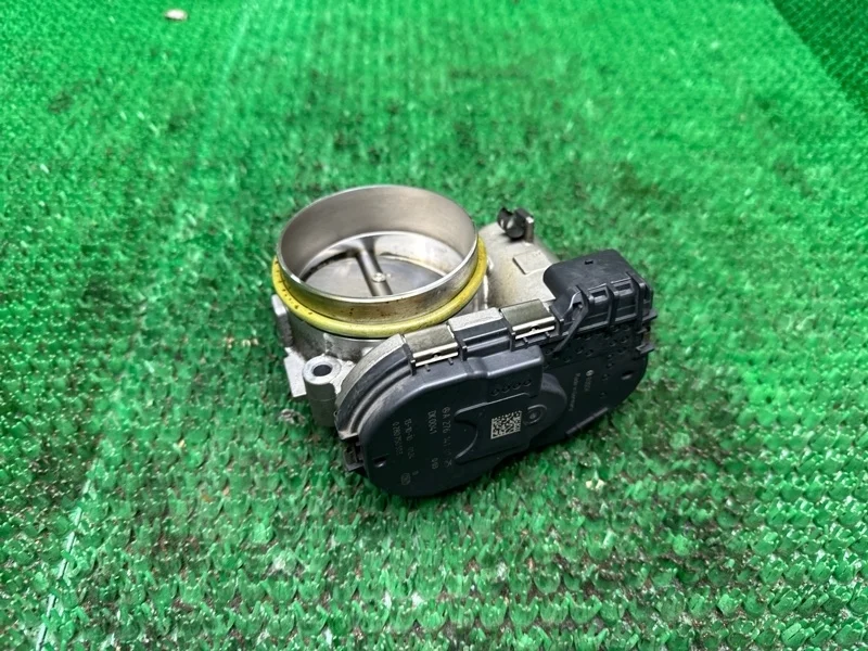 Дроссельная заслонка Mercedes 2008-2018 A2761410125