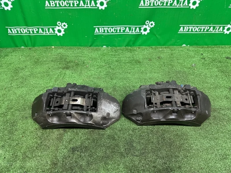 Суппорта Land Rover Range Rover 2002-2021 LR138723, передняя