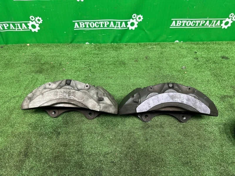 Суппорта Land Rover Range Rover 2002-2021 LR138723, передняя