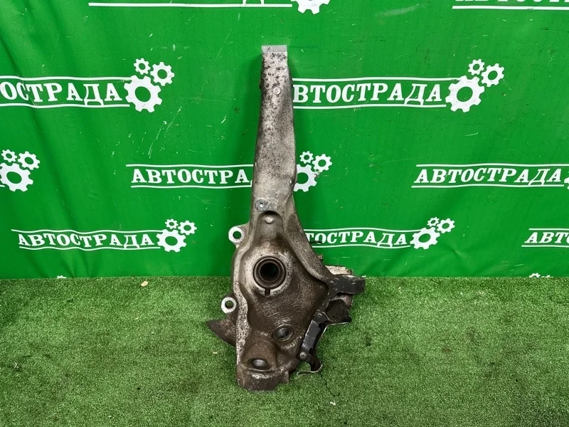 Кулак Land Rover Range Rover 2013-2022 LR040119, передний левый