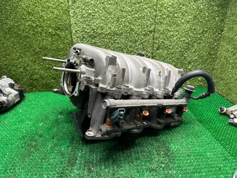 Коллектор впускной Toyota 1997-2007 8961520090 1UZ 3UZ