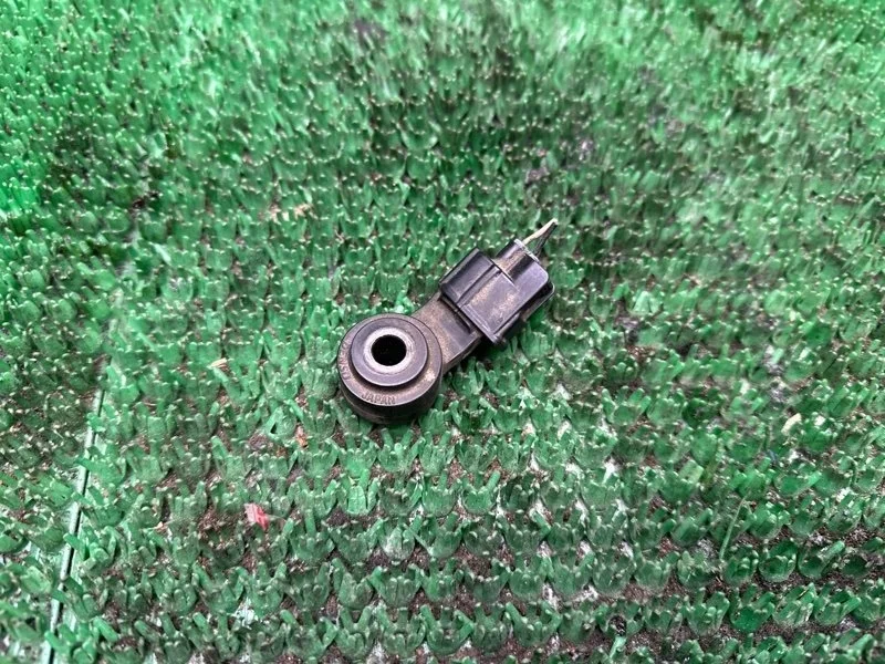 Датчик детонации Toyota 2003-2006 8961520090 3UZ