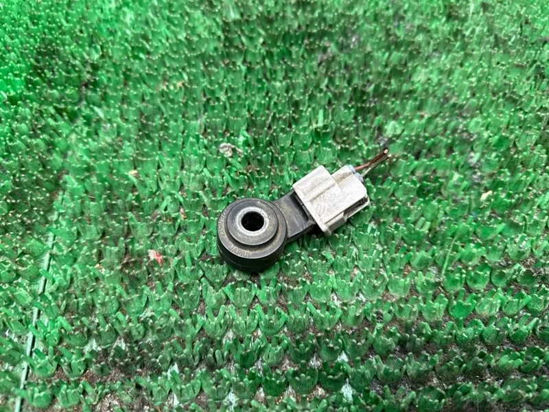 Датчик детонации Toyota 2003-2006 8961520090 3UZ