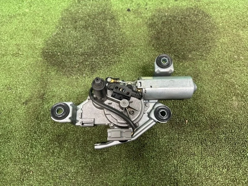 Моторчик дворника Land Rover Range Rover 2002-2012 LR010920 L322, задний