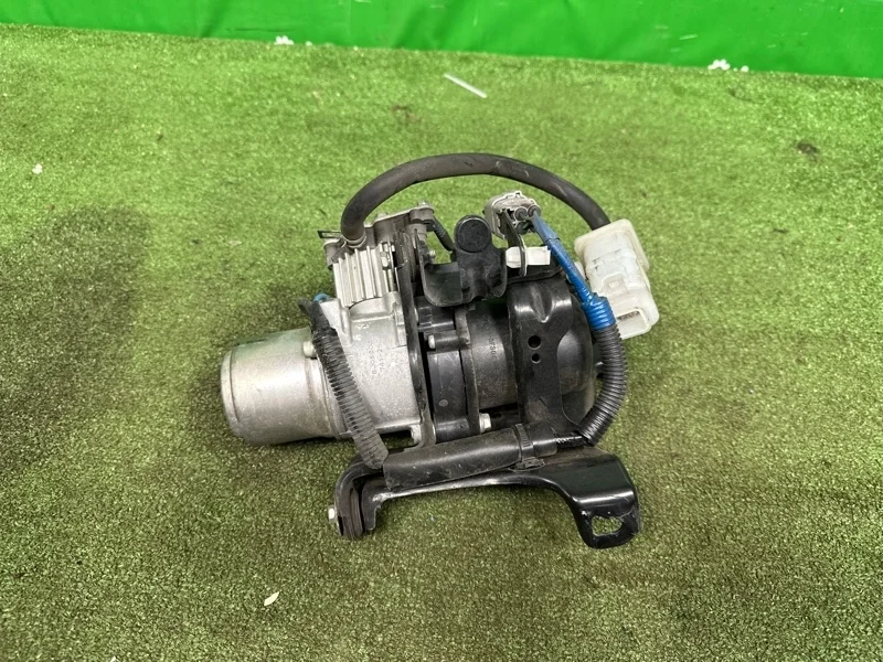 Компрессор пневмоподвески Lexus LS 2006-2017 4891450030