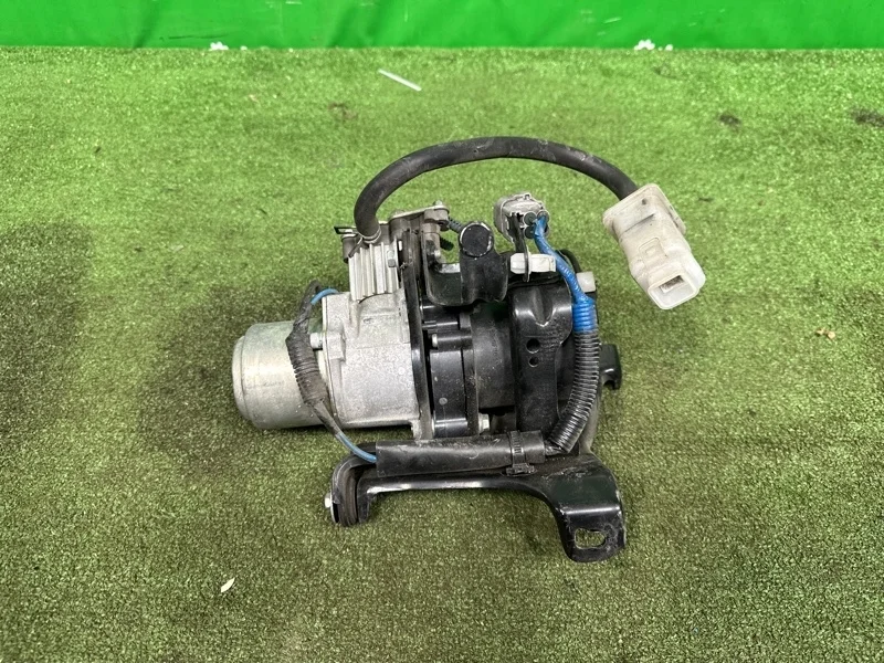 Компрессор пневмоподвески Lexus LS 2006-2017 4891450030