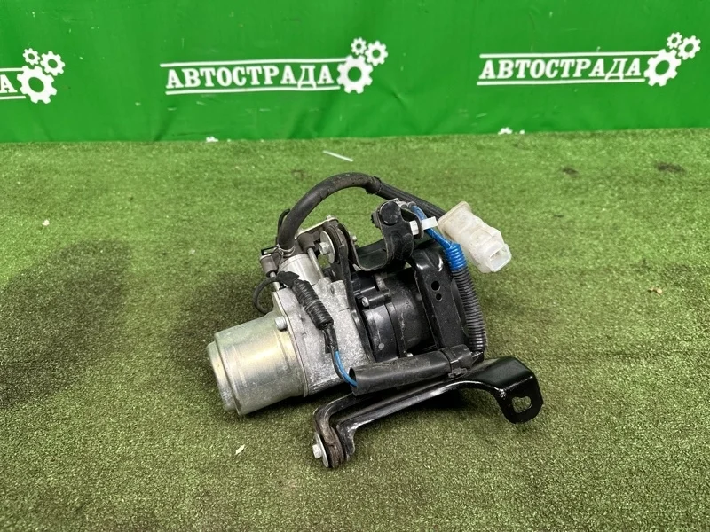 Компрессор пневмоподвески Lexus LS 2006-2017 4891450030