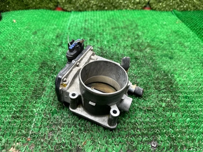 Дроссельная заслонка TOYOTA Land Cruiser Prado 120 2003-2009 2203031010 1GR