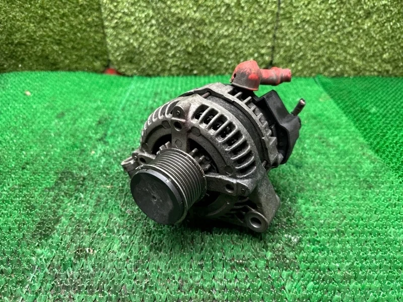 Генератор Land Rover Range Rover YLE500200 276DT