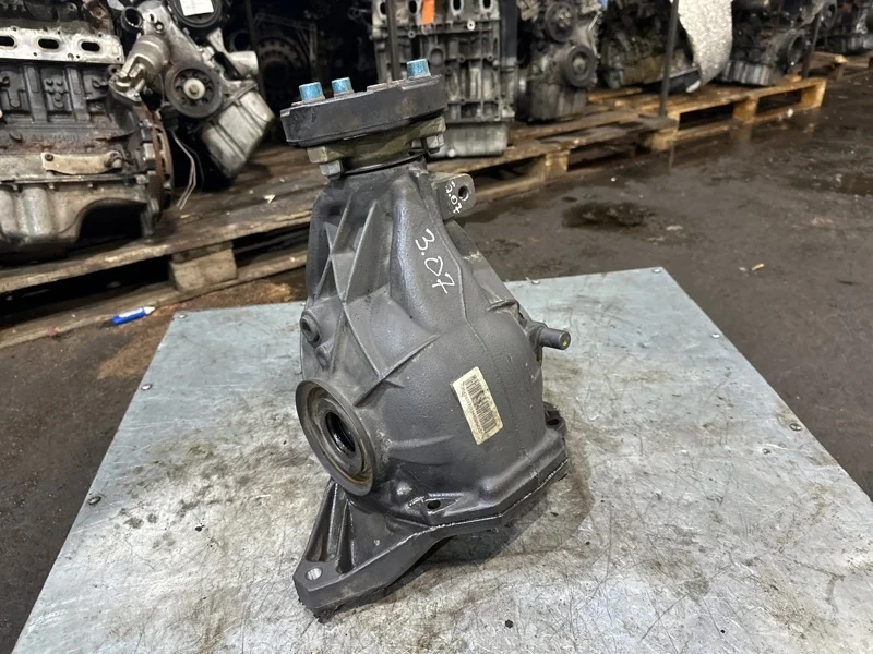 Редуктор Mercedes E A2123501314 W212, задний