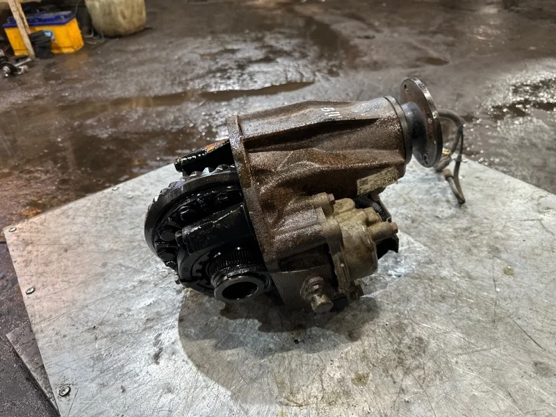 Редуктор Toyota Land Cruiser Prado 150 2009-2022 4111035D40, задний