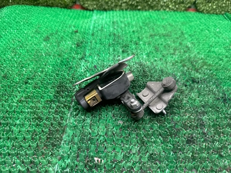 Датчик уровня кузова Mercedes A0045429918, задний