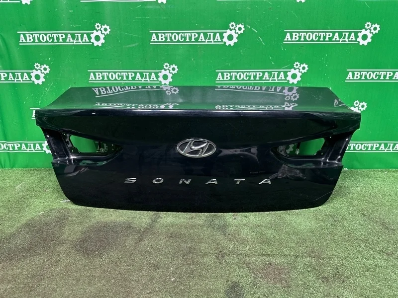 Крышка багажника Hyundai Sonata 2017-2020 69200D4020