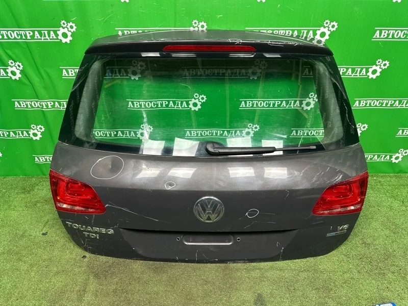 Крышка багажника Volkswagen Touareg 2010-2018 7P6827025B NF