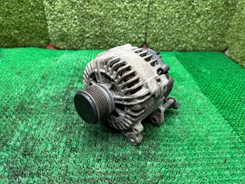 Генератор Volkswagen 06F903023C