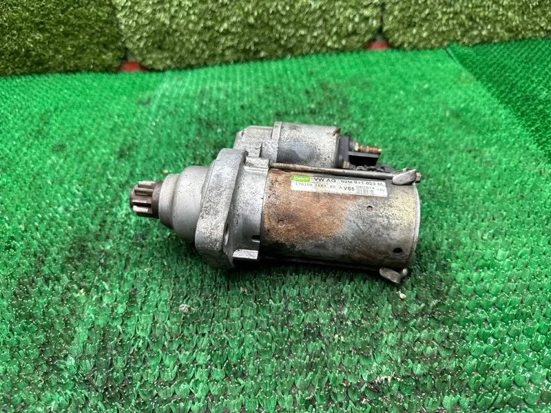 Стартер Volkswagen 02M911023M