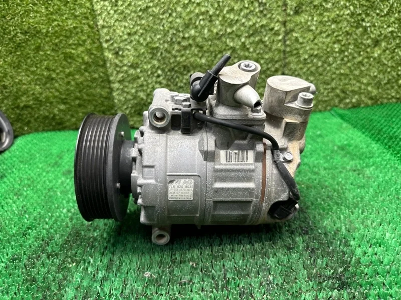 Компрессор кондиционера Volkswagen Touareg 7L6820803S BHK