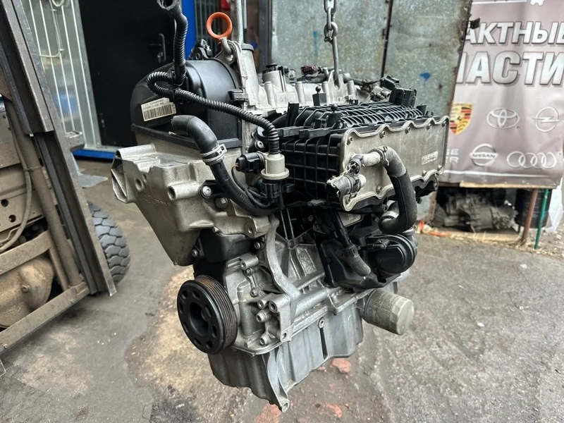 Двигатель Volkswagen 2013-2021 04E100031C CJZ